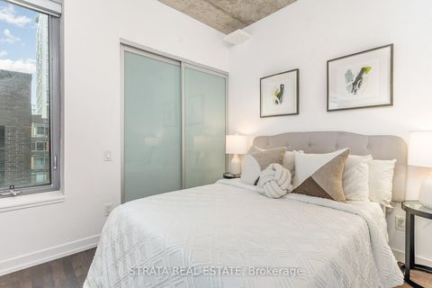 Photo 9 at 615 - 95 Bathurst Street, Bellwoods, Toronto