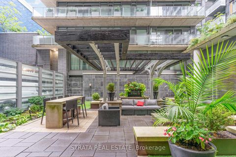 Photo 12 at 615 - 95 Bathurst Street, Bellwoods, Toronto