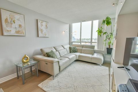 Photo 5 at 702 - 205 The Donway W, Don Mills, Toronto