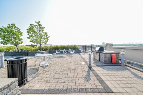 Photo 16 at 702 - 205 The Donway W, Don Mills, Toronto