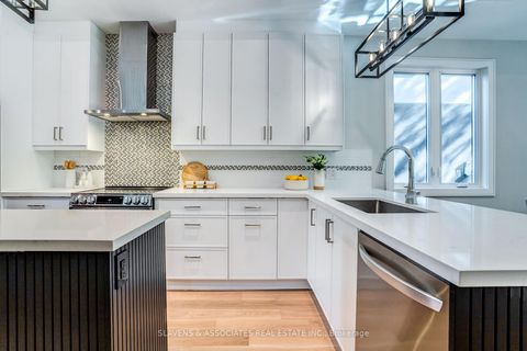 Photo 13 at 3D Linton Avenue, Cliffside, Toronto