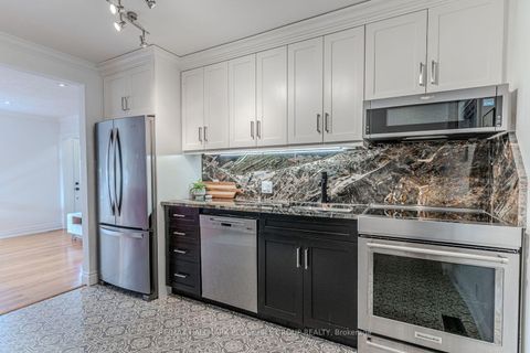 Photo 2 at 5 Newton Street, Wellington, Barrie