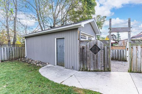 Photo 13 at 5 Newton Street, Wellington, Barrie