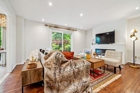 Photo 7 at 59 Sanderson Crescent, North Richvale, Richmond Hill