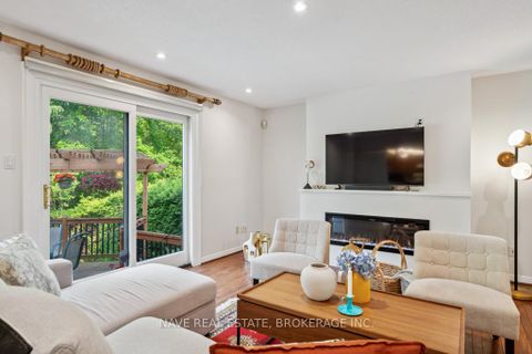 Photo 9 at 59 Sanderson Crescent, North Richvale, Richmond Hill