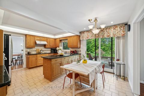 Photo 10 at 59 Sanderson Crescent, North Richvale, Richmond Hill