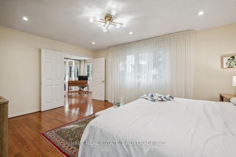 Photo 22 at 59 Sanderson Crescent, North Richvale, Richmond Hill