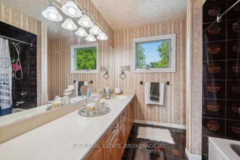 Photo 30 at 59 Sanderson Crescent, North Richvale, Richmond Hill