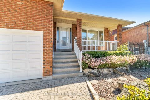 Photo 1 at 180 Benjamin Boake Trail, York University Heights, Toronto