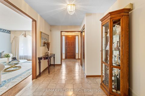 Photo 4 at 180 Benjamin Boake Trail, York University Heights, Toronto