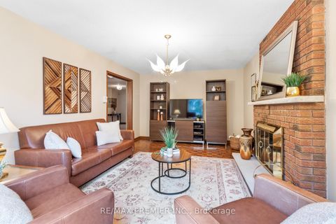 Photo 14 at 180 Benjamin Boake Trail, York University Heights, Toronto
