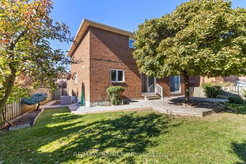 Photo 36 at 180 Benjamin Boake Trail, York University Heights, Toronto