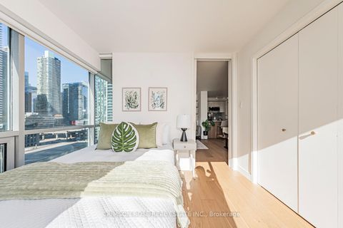 Photo 11 at 1107 - 10 Queens Quay W, Waterfront Communities C1, Toronto