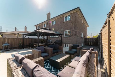 Photo 25 at 70 Wheatsheaf Crescent, Black Creek, Toronto