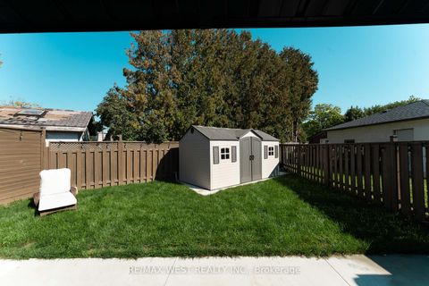 Photo 29 at 70 Wheatsheaf Crescent, Black Creek, Toronto