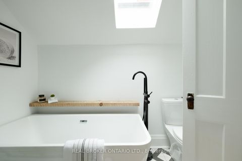 Photo 27 at 21 Stephenson Avenue, Danforth, Toronto