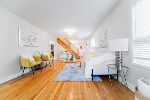 Photo 2 at 4 Glacier Crescent, Rouge E11, Toronto