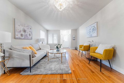 Photo 3 at 4 Glacier Crescent, Rouge E11, Toronto