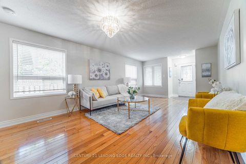 Photo 4 at 4 Glacier Crescent, Rouge E11, Toronto