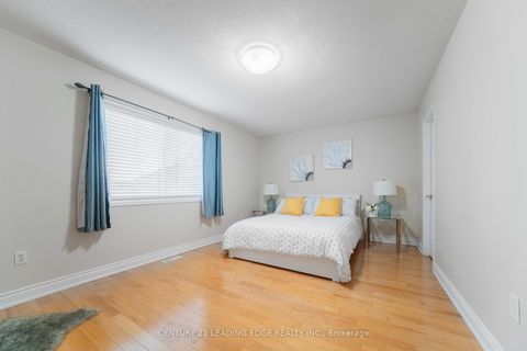 Photo 19 at 4 Glacier Crescent, Rouge E11, Toronto