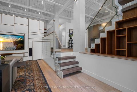 Photo 11 at 209 - 676 Richmond Street W, Waterfront Communities C1, Toronto