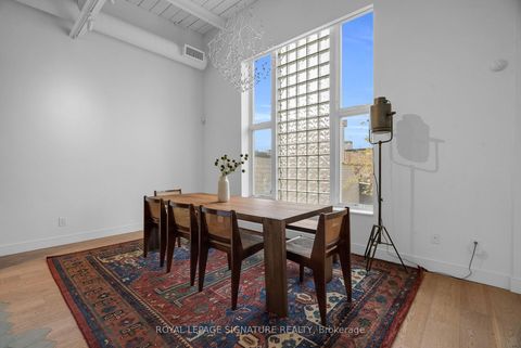 Photo 14 at 209 - 676 Richmond Street W, Waterfront Communities C1, Toronto