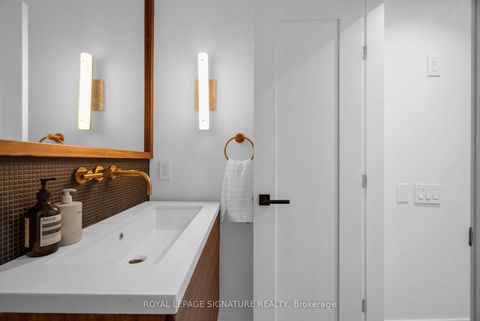 Photo 15 at 209 - 676 Richmond Street W, Waterfront Communities C1, Toronto