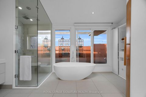 Photo 30 at 209 - 676 Richmond Street W, Waterfront Communities C1, Toronto