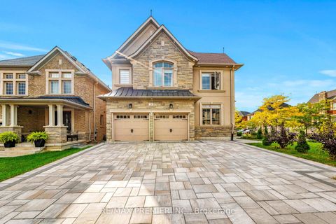 Photo 2 at 28 Rivoli Drive, Vellore Village, Vaughan