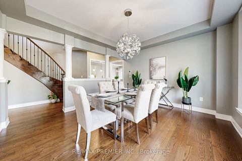 Photo 8 at 28 Rivoli Drive, Vellore Village, Vaughan