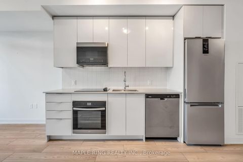 Photo 22 at 1313 - 2920 Highway 7 Road, Concord, Vaughan