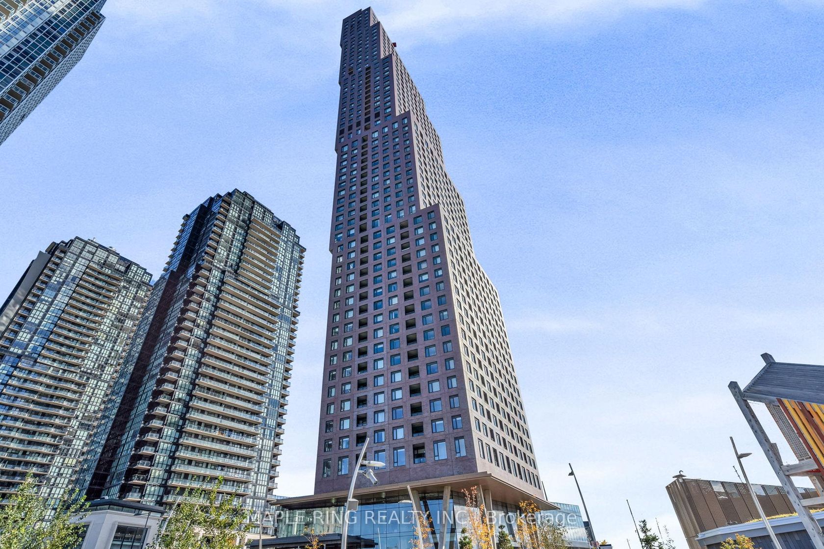 1313 - 2920 Highway 7 Road, Concord, Vaughan 