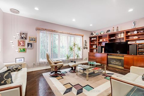 Photo 13 at 221 Pleasant Avenue, Newtonbrook West, Toronto