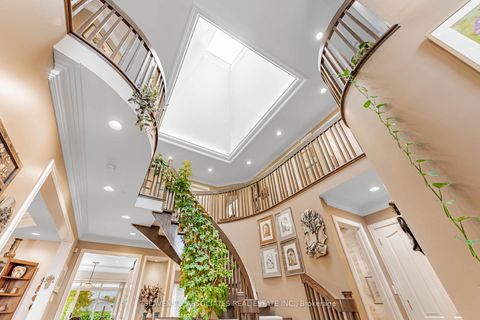 Photo 15 at 221 Pleasant Avenue, Newtonbrook West, Toronto