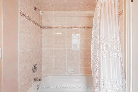 Photo 32 at 221 Pleasant Avenue, Newtonbrook West, Toronto