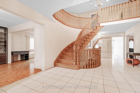 Photo 3 at 220 Timpson Drive, Aurora Highlands, Aurora