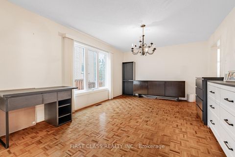 Photo 7 at 220 Timpson Drive, Aurora Highlands, Aurora