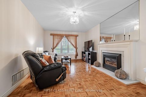 Photo 9 at 220 Timpson Drive, Aurora Highlands, Aurora