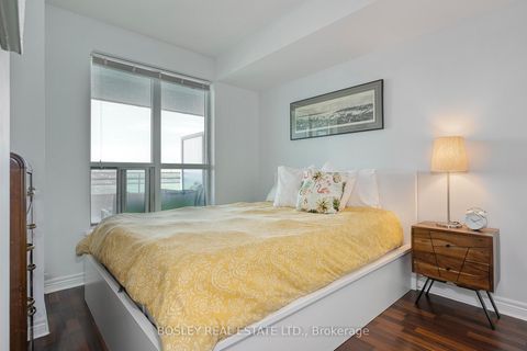Photo 8 at 326 - 60 Fairfax Crescent, Birchmount, Toronto