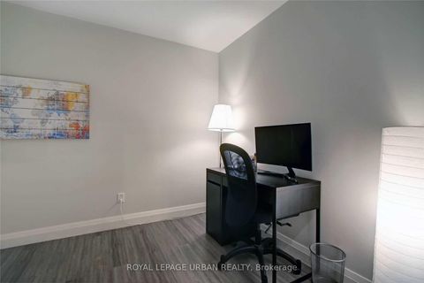 Photo 2 at 803 - 8 Wellesley Street E, Yonge Corridor, Toronto