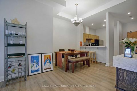 Photo 7 at 803 - 8 Wellesley Street E, Yonge Corridor, Toronto