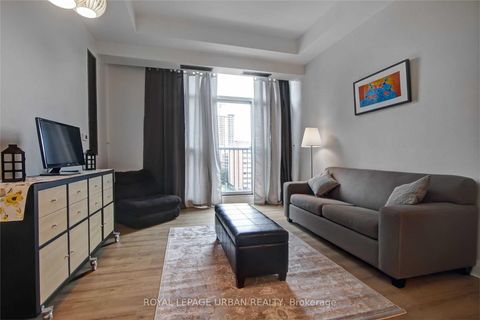 Photo 11 at 803 - 8 Wellesley Street E, Yonge Corridor, Toronto