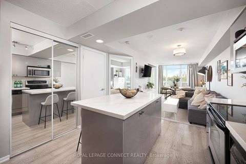 Photo 7 at 609 - 231 Fort York Boulevard, Niagara, Toronto