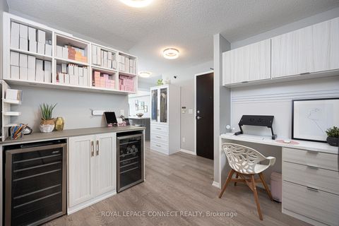 Photo 18 at 609 - 231 Fort York Boulevard, Niagara, Toronto
