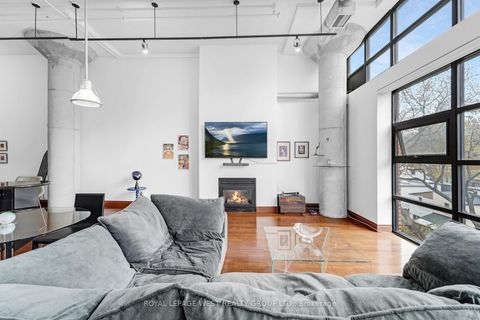 Photo 3 at 416 - 90 Sumach Street, Regent Park, Toronto