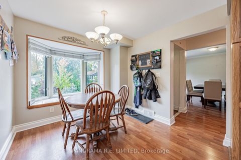 Photo 6 at 30 Cowley Avenue, City Centre West, Toronto