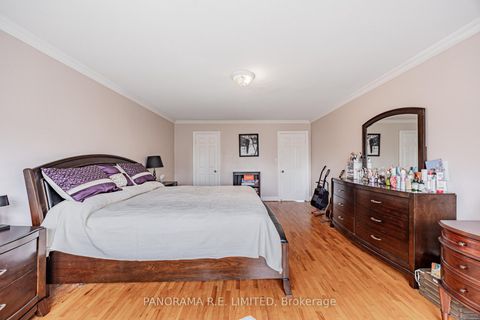 Photo 15 at 30 Cowley Avenue, City Centre West, Toronto