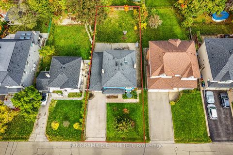 Photo 27 at 30 Cowley Avenue, City Centre West, Toronto