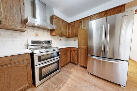 Photo 15 at 11 Goa Court, Alderwood, Toronto