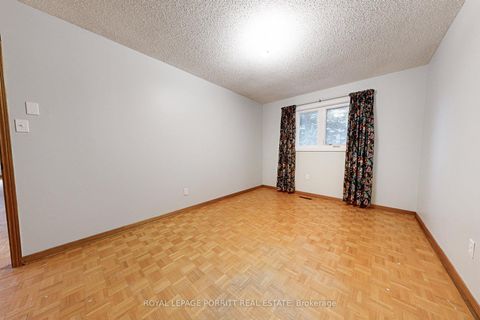 Photo 23 at 11 Goa Court, Alderwood, Toronto